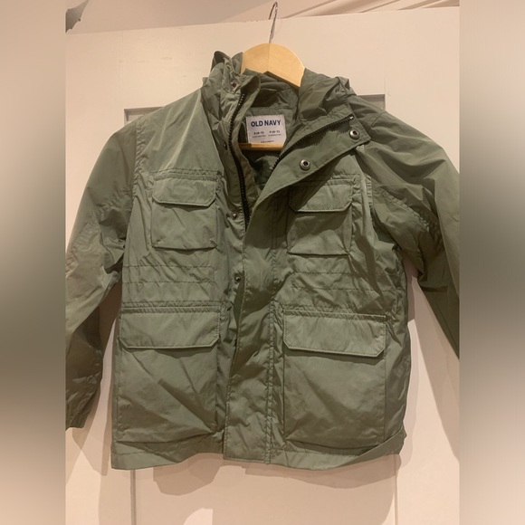 Green water resistant kids jacket - Picture 1 of 2